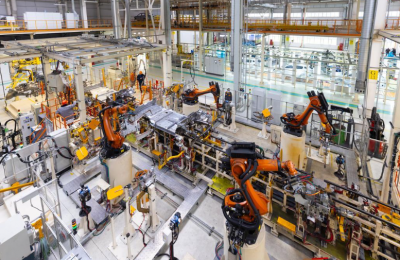 Major sectors of Vietnam's manufacturing industry (apparel, electronics, auto parts, etc.)