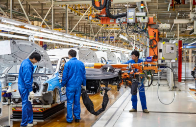 Comparison of Vietnam's manufacturing industry with China, Indonesia, and Thailand