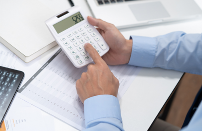 Benefits and risks of entering the manufacturing industry in Vietnam